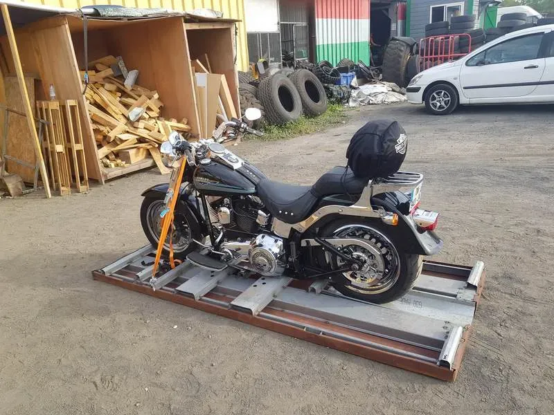 moto déménagement par bateau